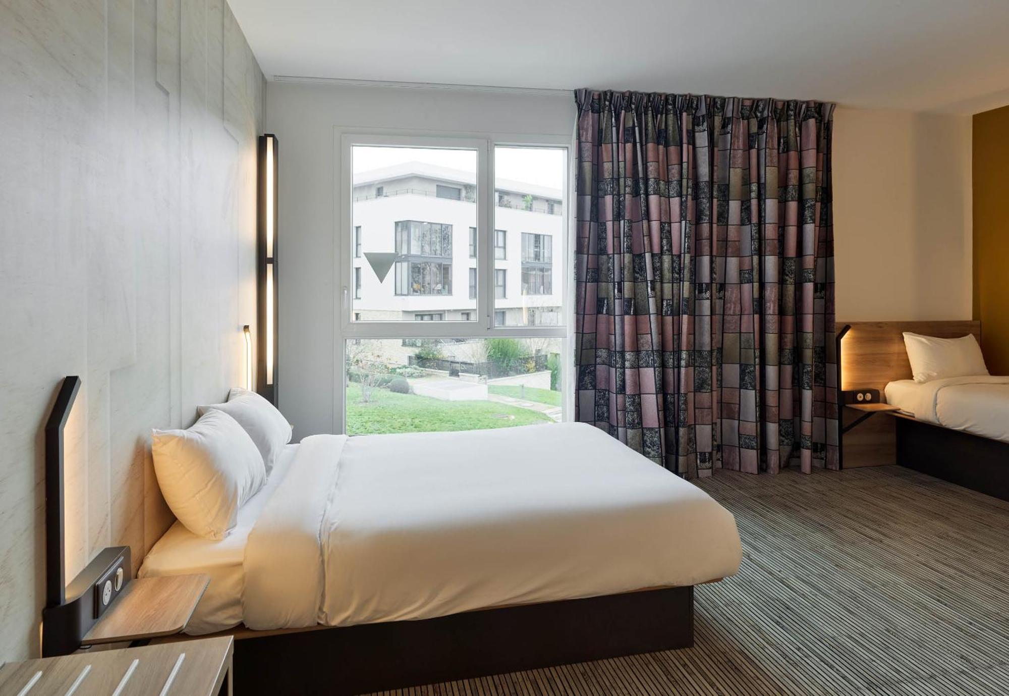Versailles Hotel 3*