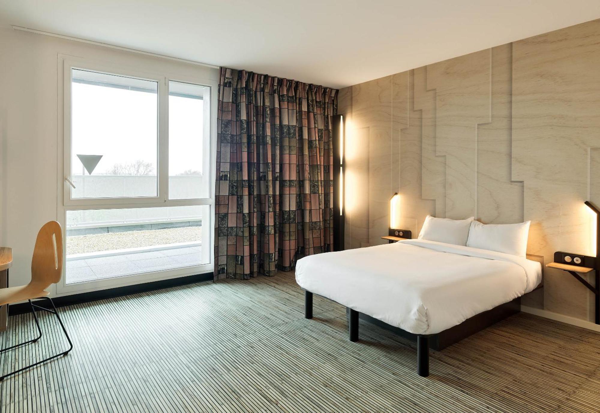 Hotel Versailles 3*